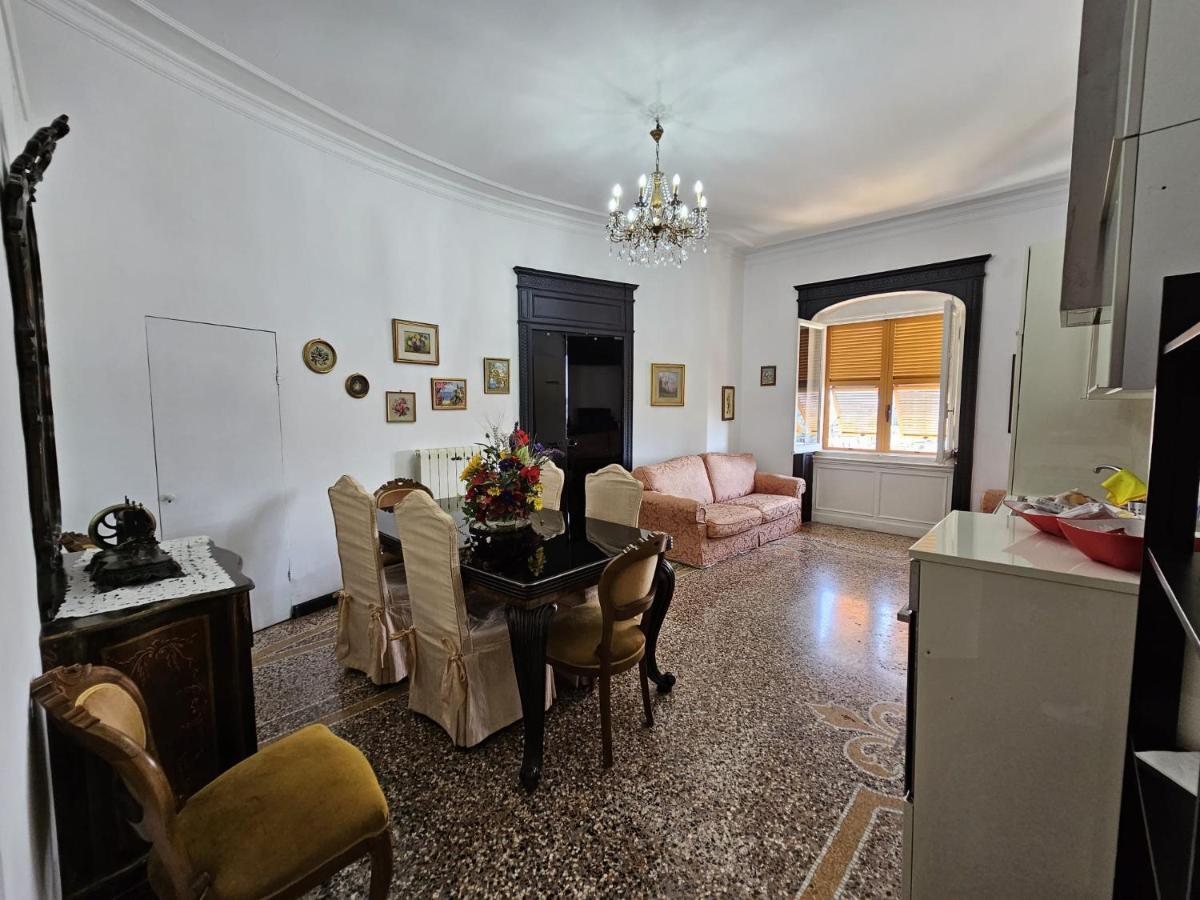 Antiche Memorie-Eleganza E Confort In Centro Citta Genoa Exterior photo